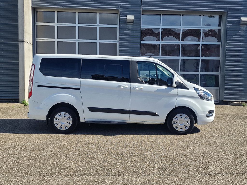 Ford Tourneo Custom 2020