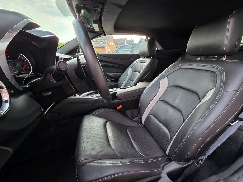 Chevrolet Camaro 2023