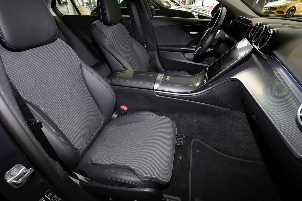 Mercedes-Benz C 200 2024