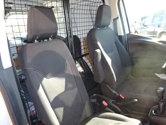 Ford Transit Courier 2021