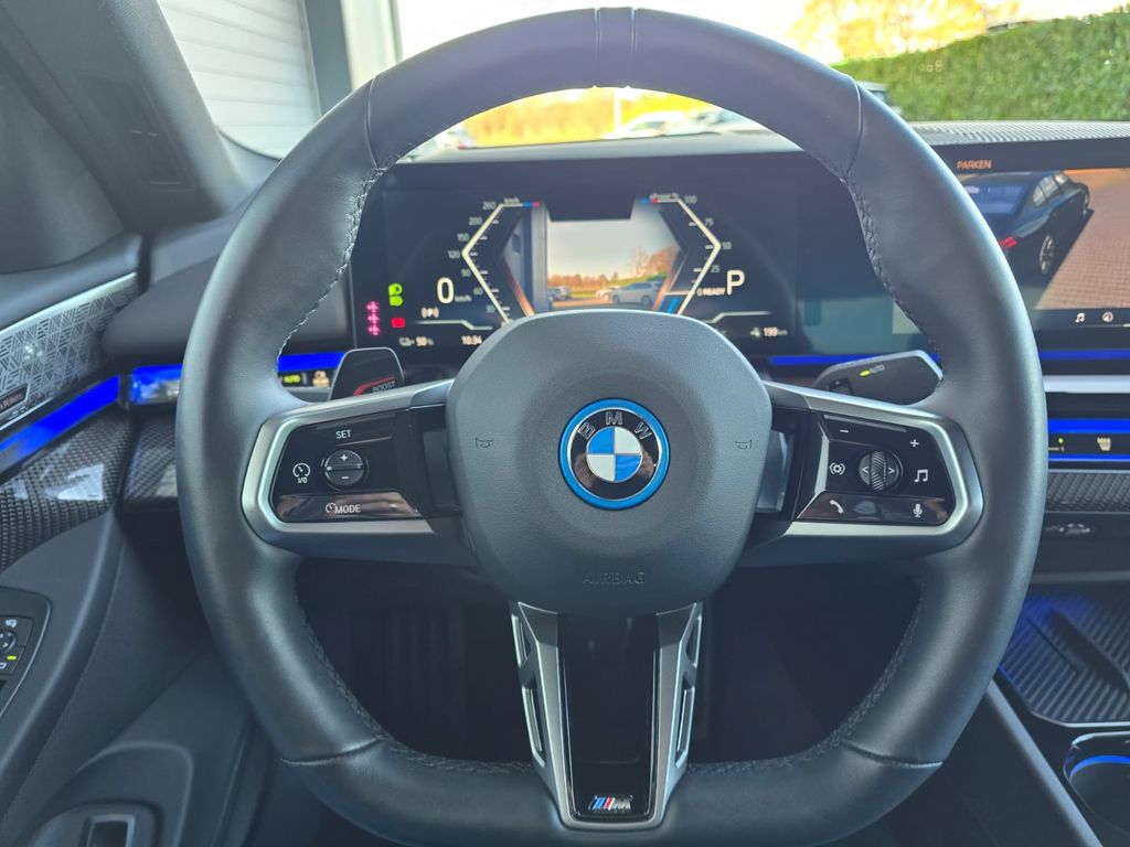 BMW i5 2024
