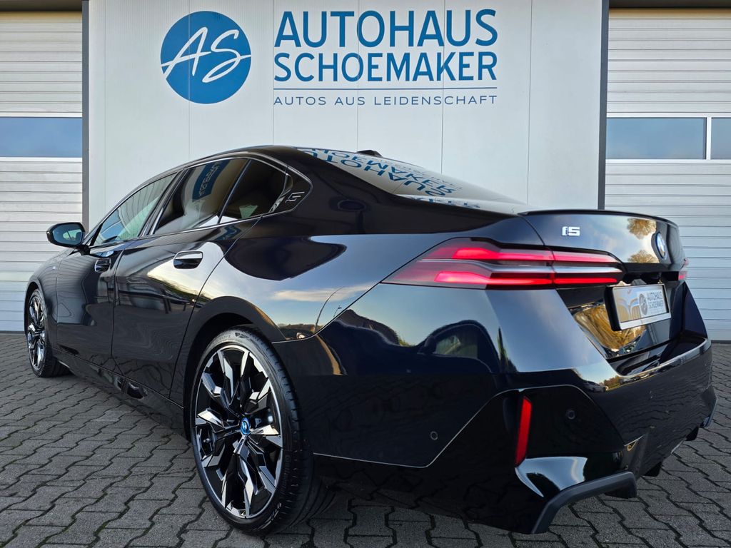 BMW i5 2024