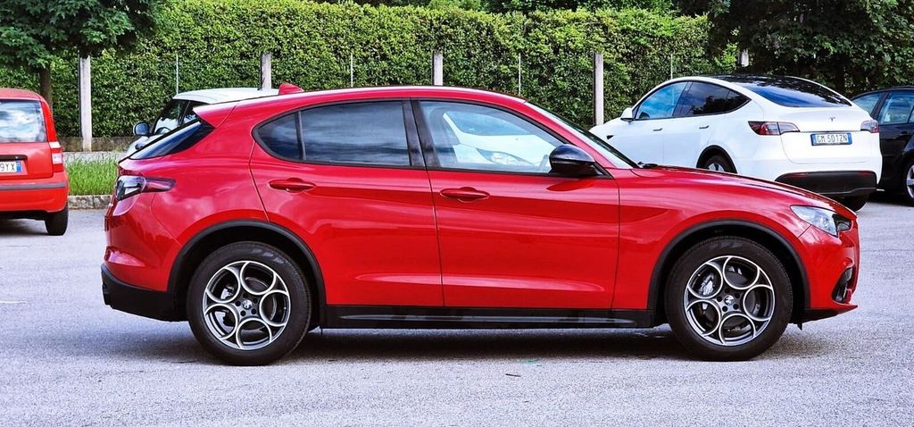 Alfa Romeo Stelvio 2023