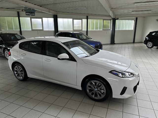 BMW 120 2024