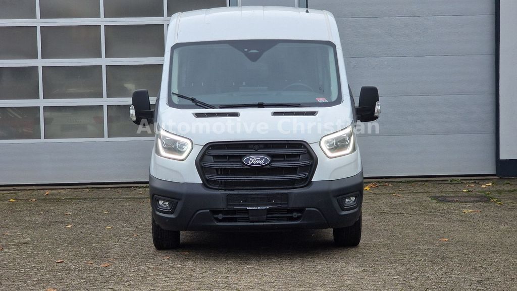 Ford Transit 2025
