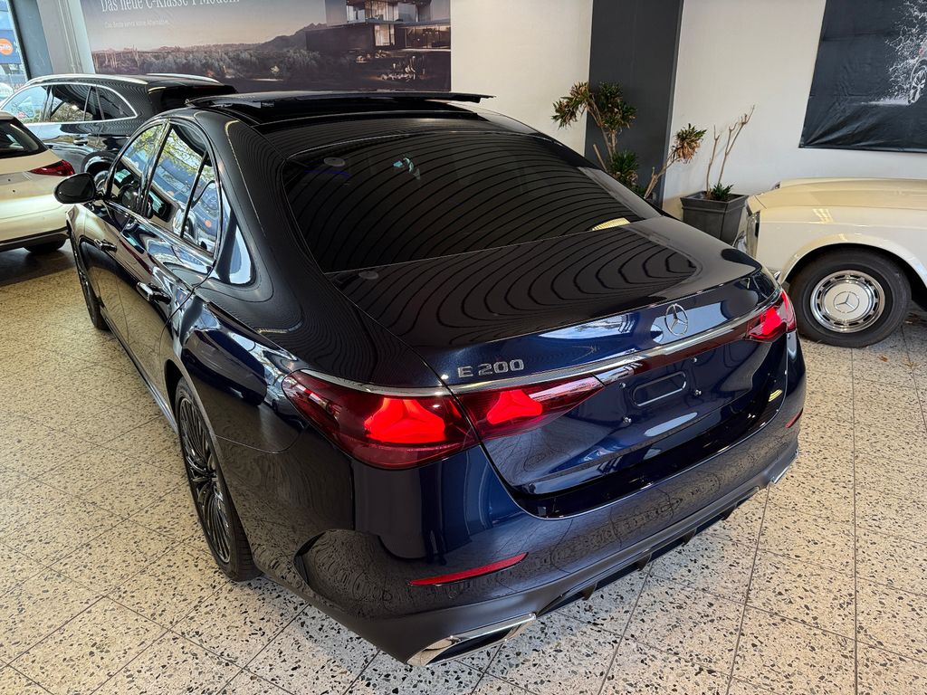 Mercedes-Benz E 200 2025