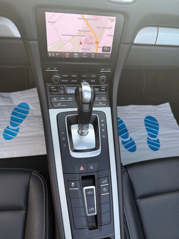 Porsche Boxster 2024