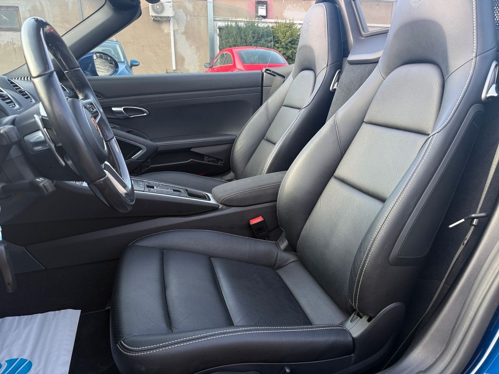 Porsche Boxster 2024