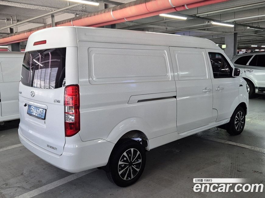 Xin yuan ET Van 2022