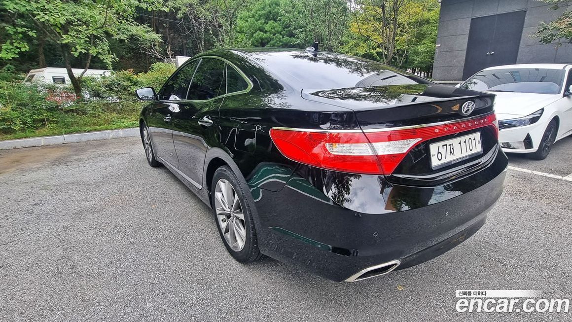 Hyundai Grandeur 2015