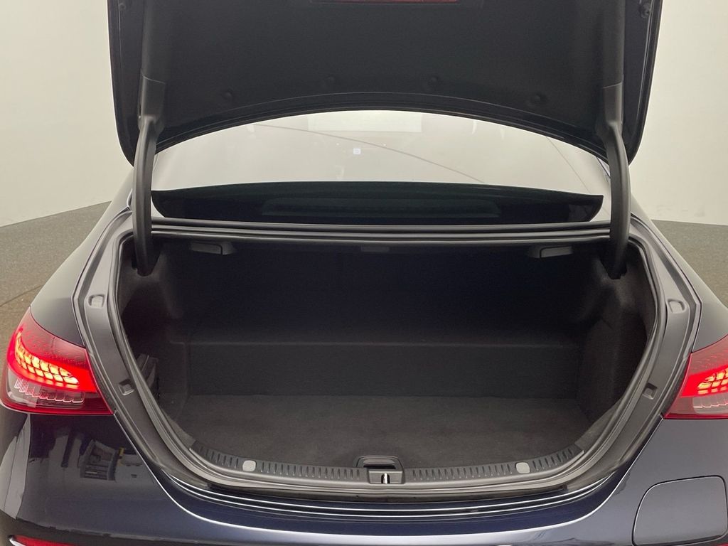 Mercedes-Benz E 300 2023