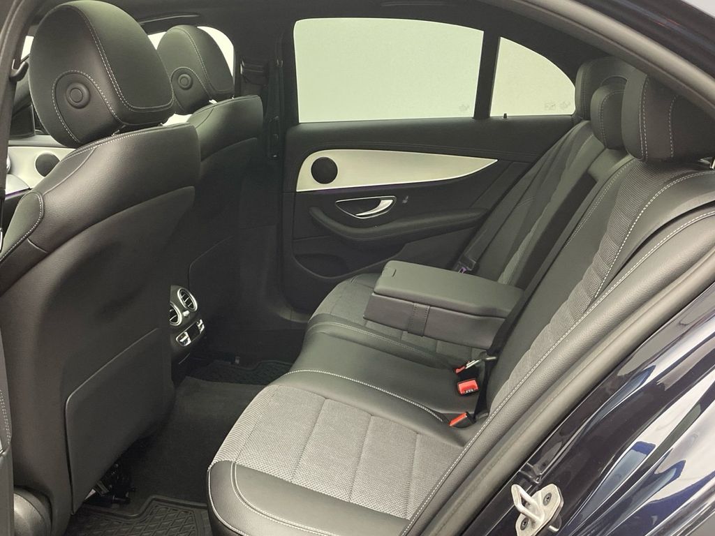 Mercedes-Benz E 300 2023