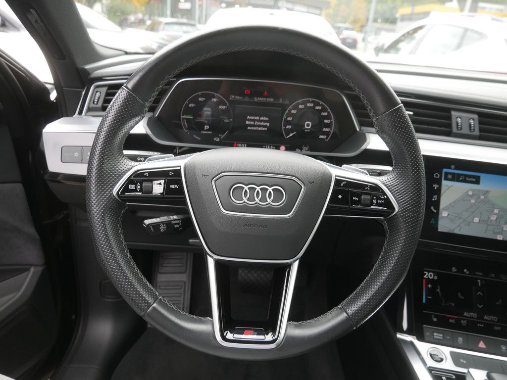 Audi e-tron 2022