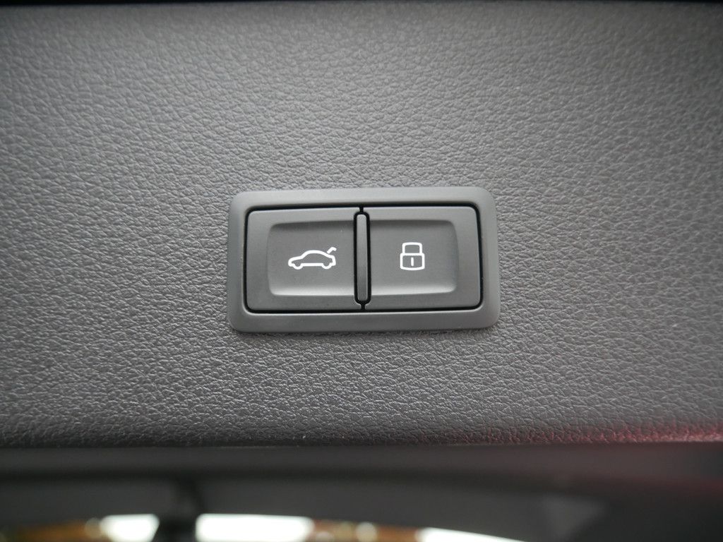 Audi e-tron 2022