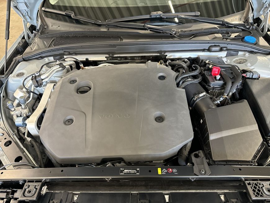 Volvo V60 Cross Country 2024