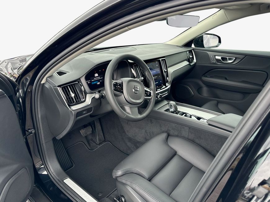 Volvo V60 Cross Country 2024