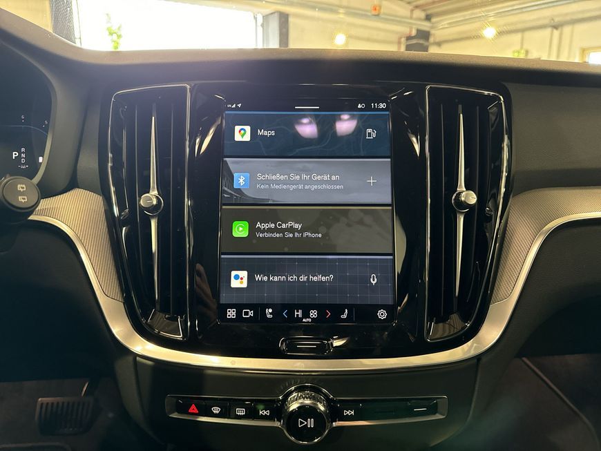 Volvo V60 Cross Country 2024