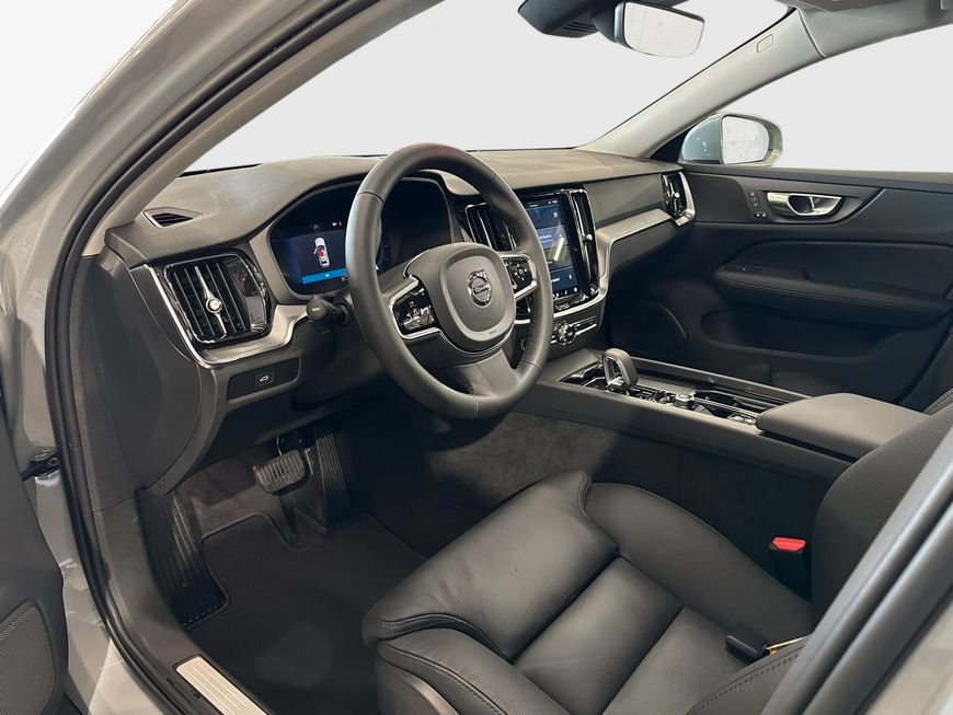 Volvo V60 Cross Country 2024