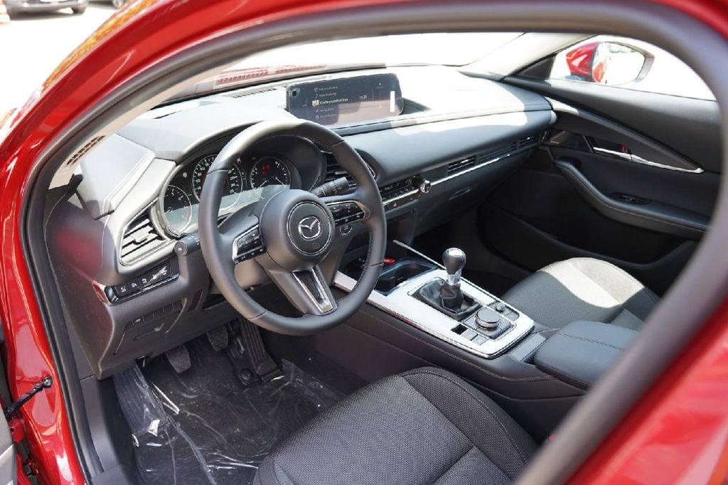 Mazda CX-30 2025