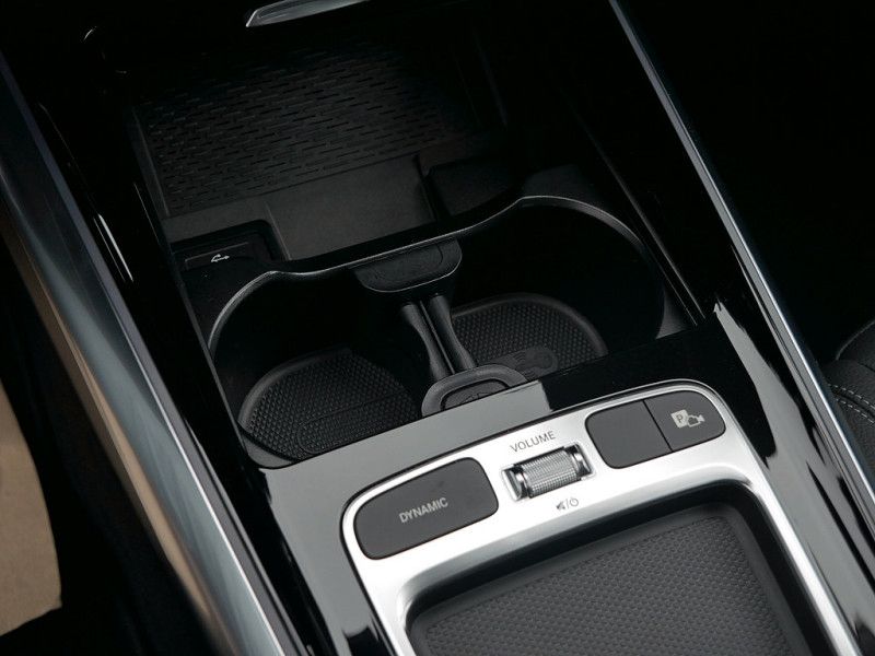 Mercedes-Benz B 200 2024