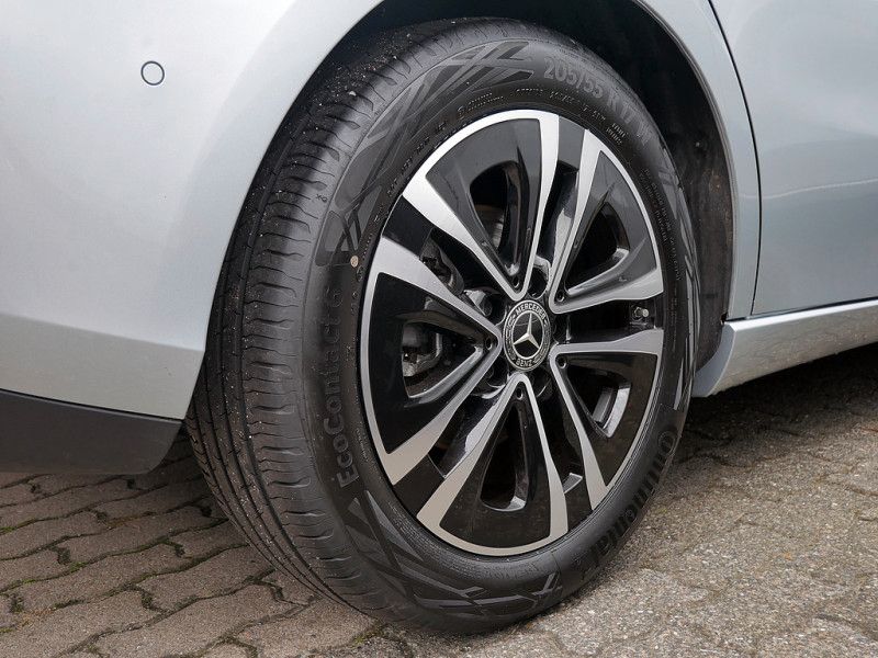 Mercedes-Benz B 200 2024