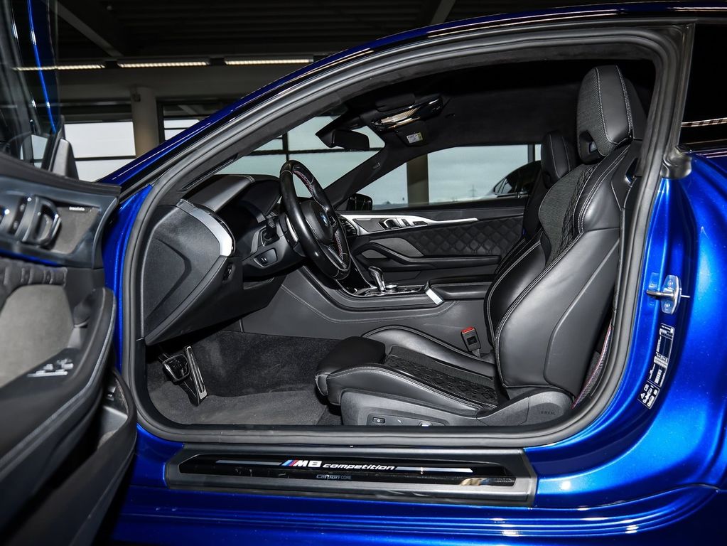 BMW M8 2021