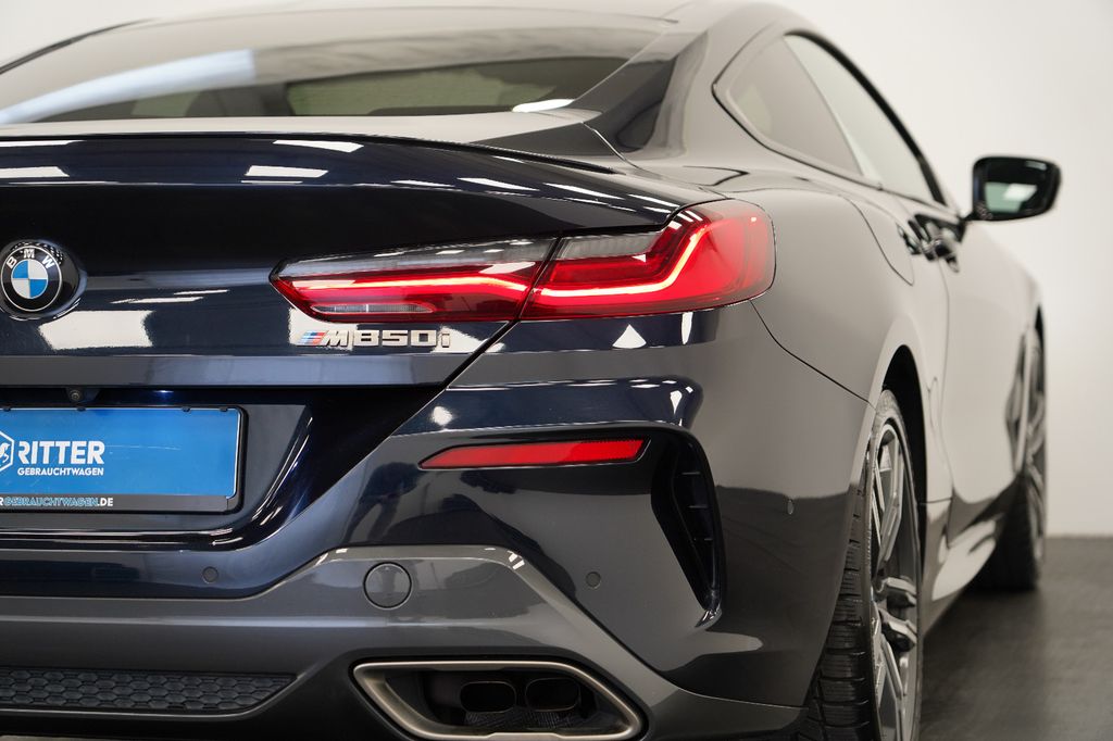 BMW M850 2021