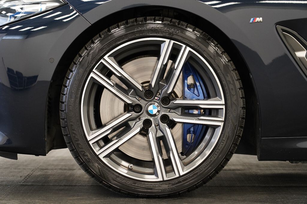 BMW M850 2021