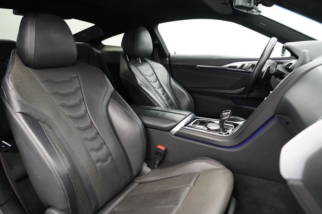 BMW M850 2021