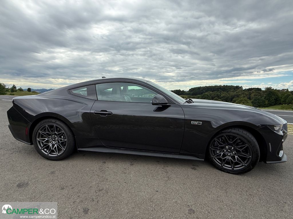 Ford Mustang 2024
