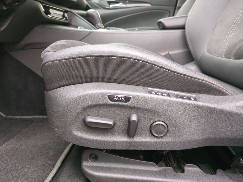 Opel Insignia 2022