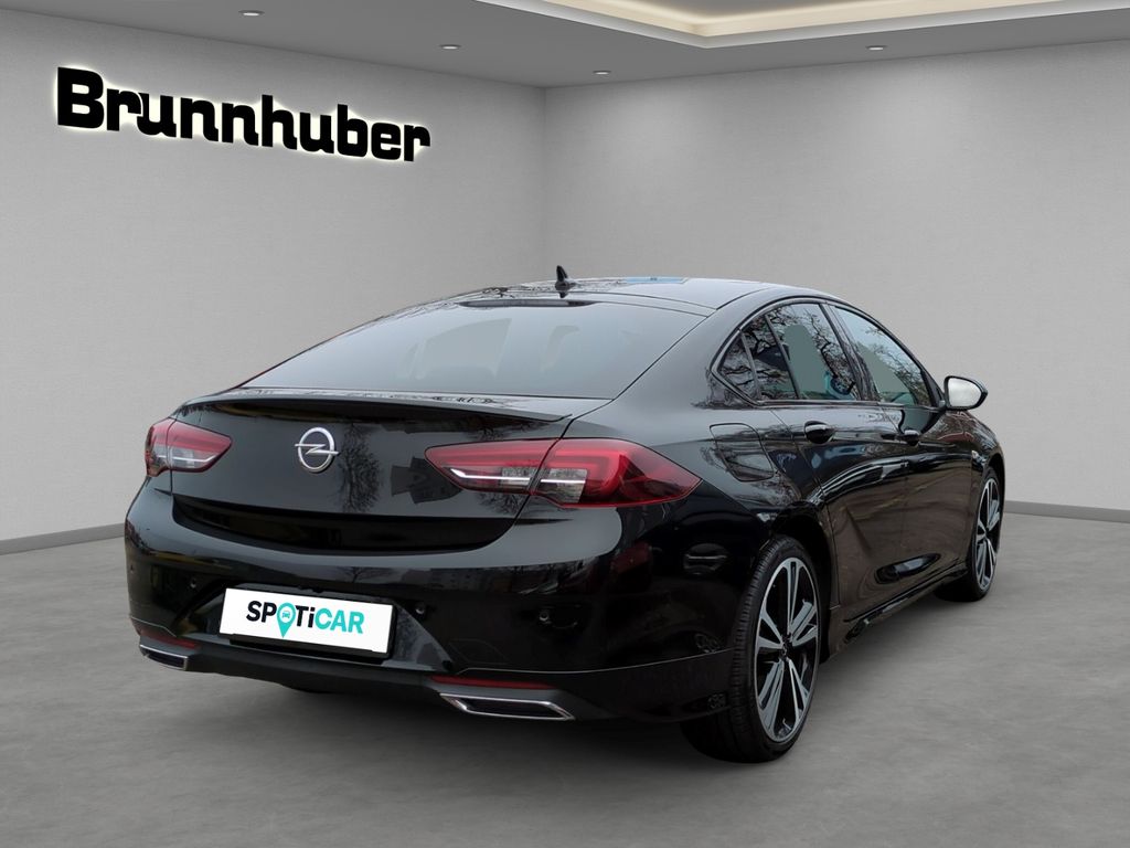 Opel Insignia 2022