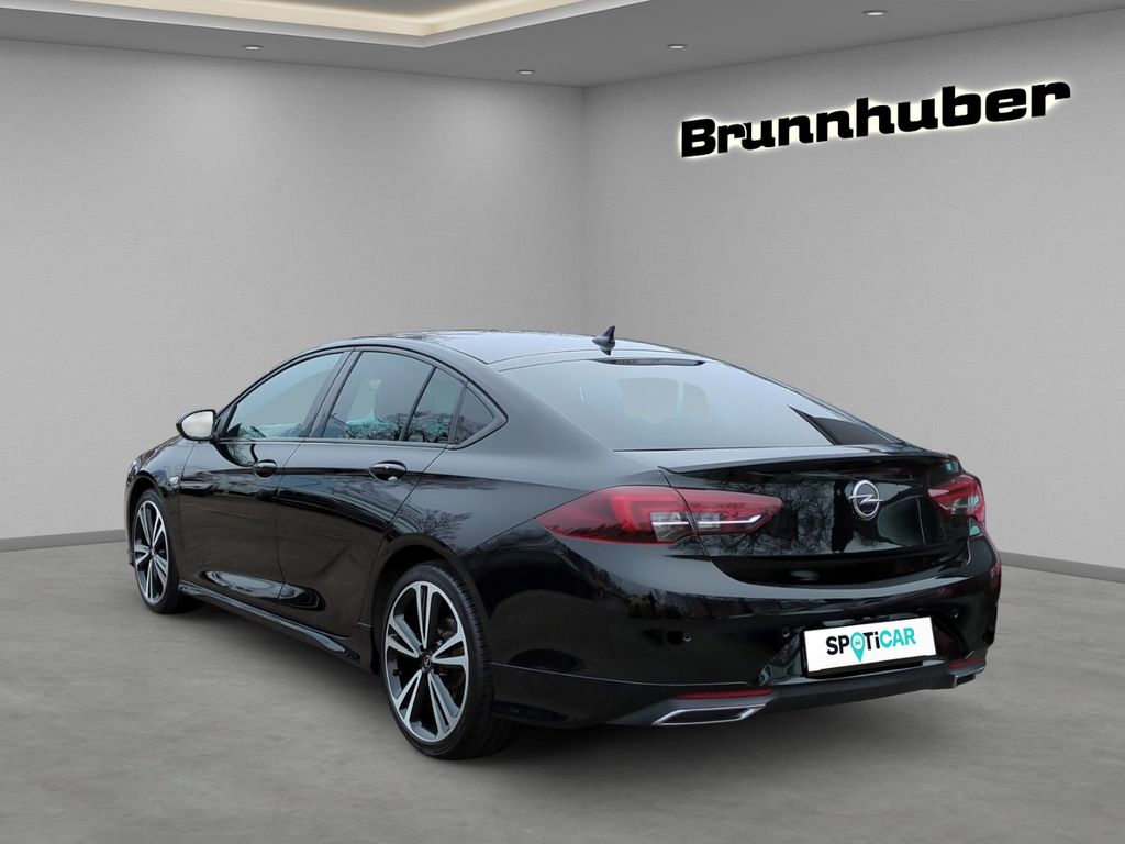 Opel Insignia 2022