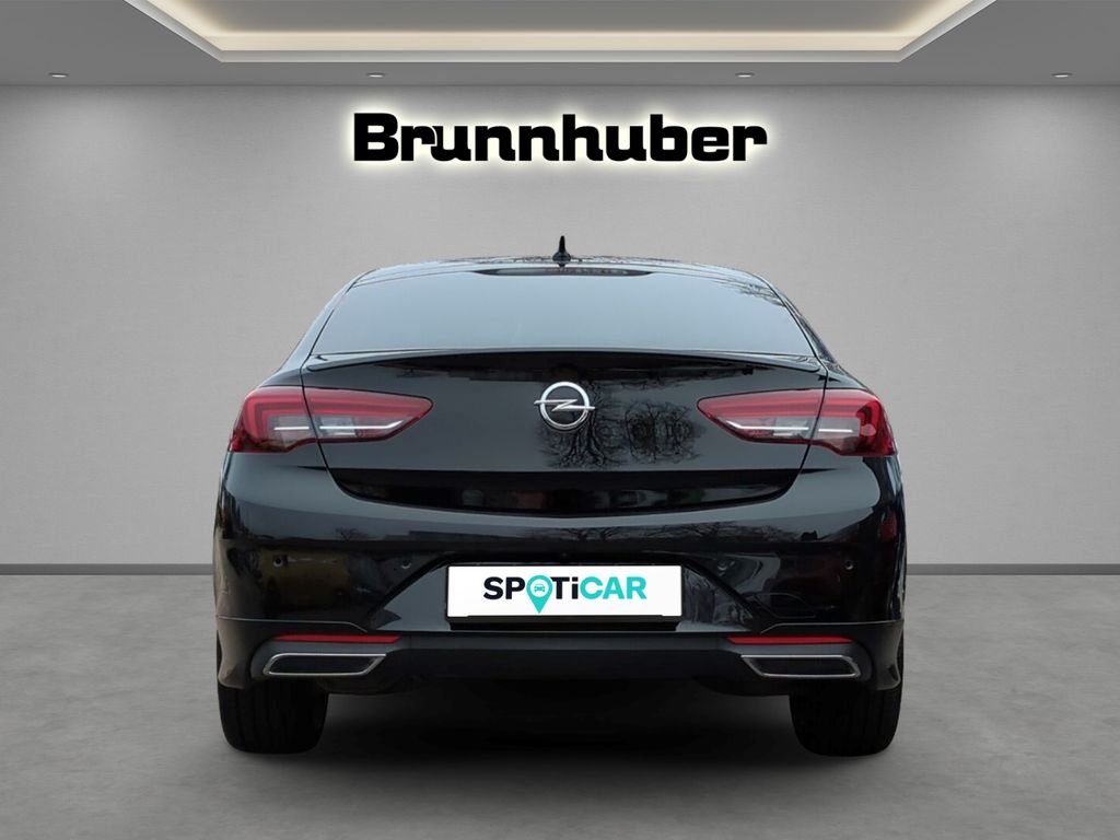 Opel Insignia 2022