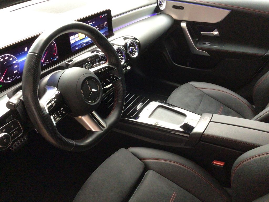 Mercedes-Benz CLA 200 Shooting Brake 2024