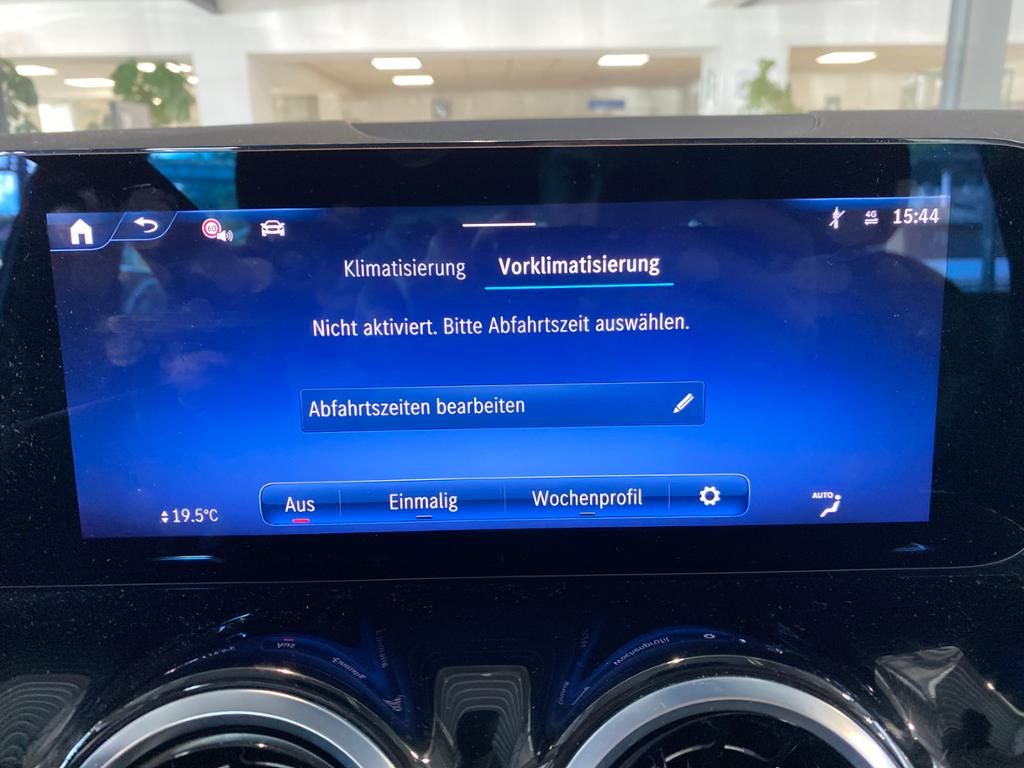 Mercedes-Benz B 250 2024