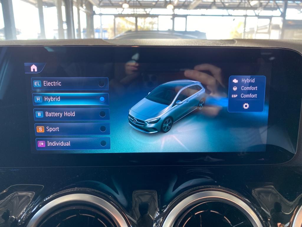 Mercedes-Benz B 250 2024