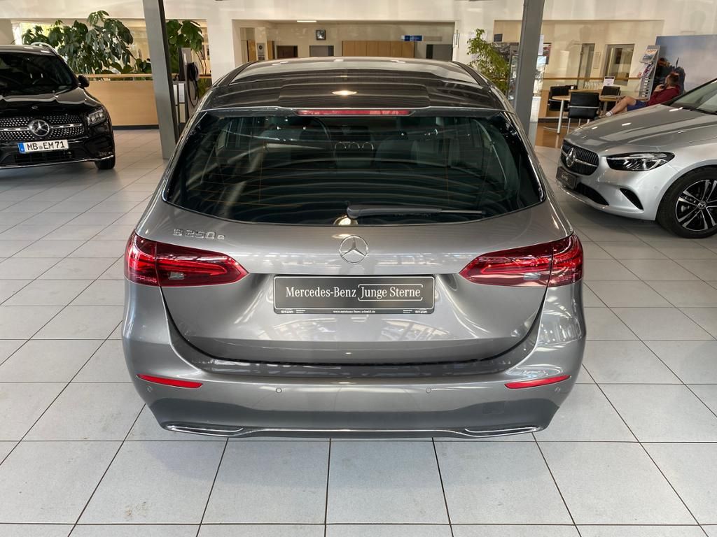 Mercedes-Benz B 250 2024