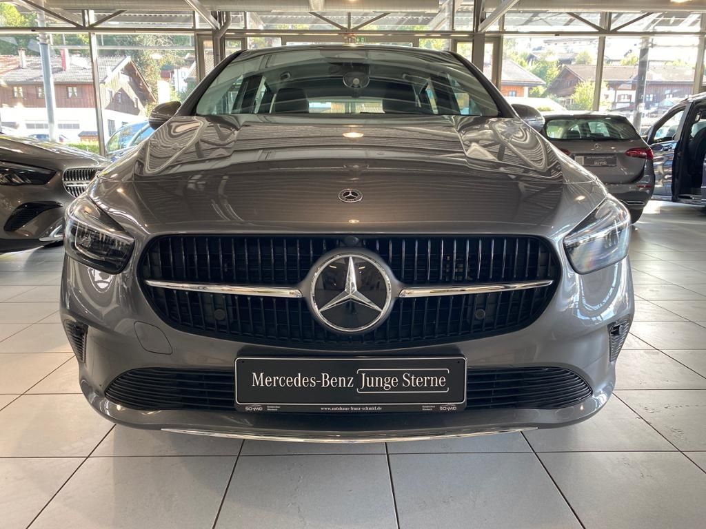 Mercedes-Benz B 250 2024