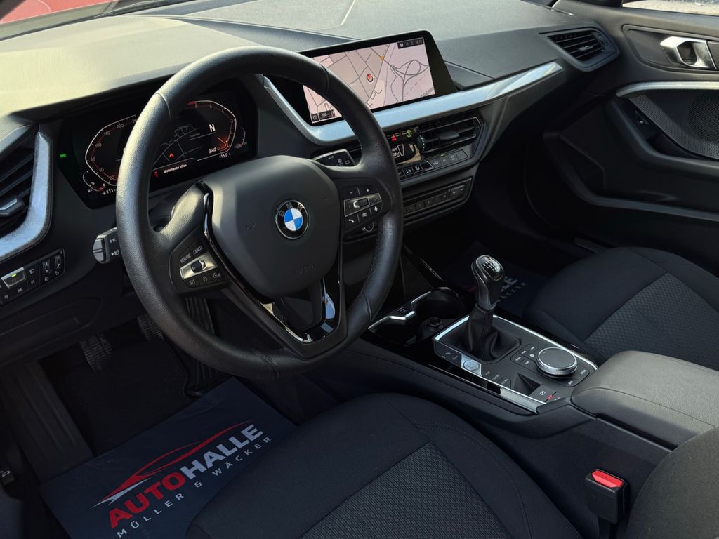 BMW 118 2022