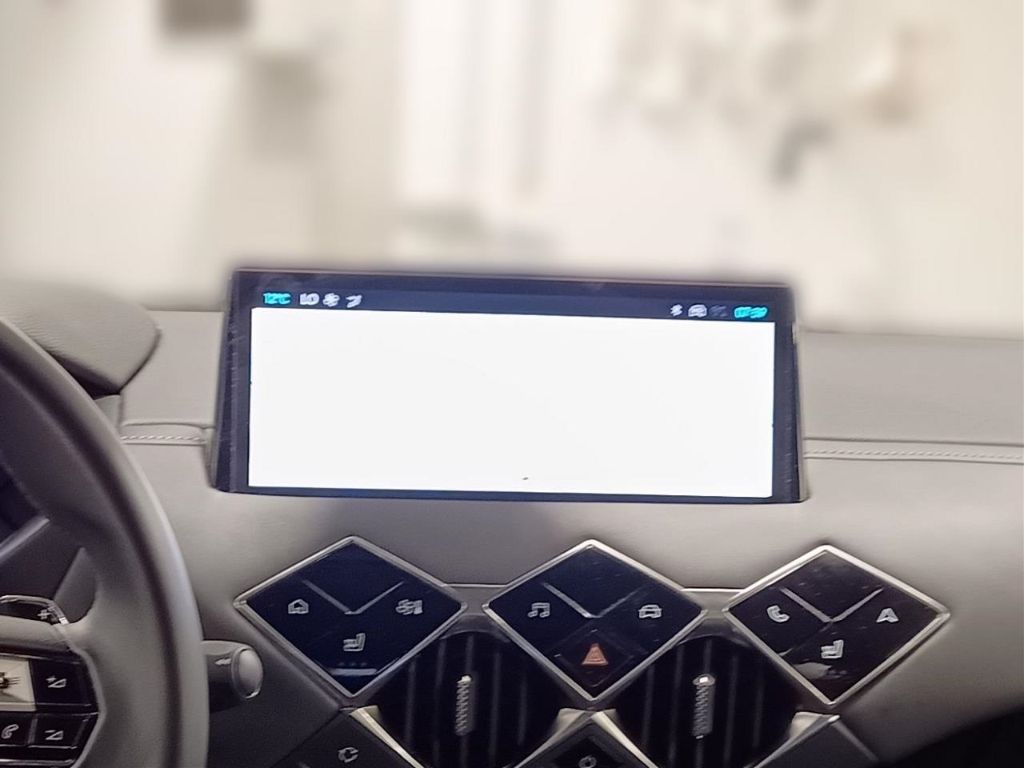 DS Automobiles DS3 2024