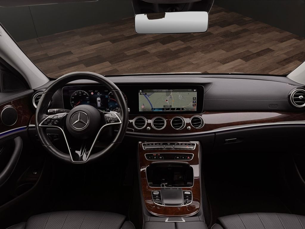 Mercedes-Benz E 300 2022