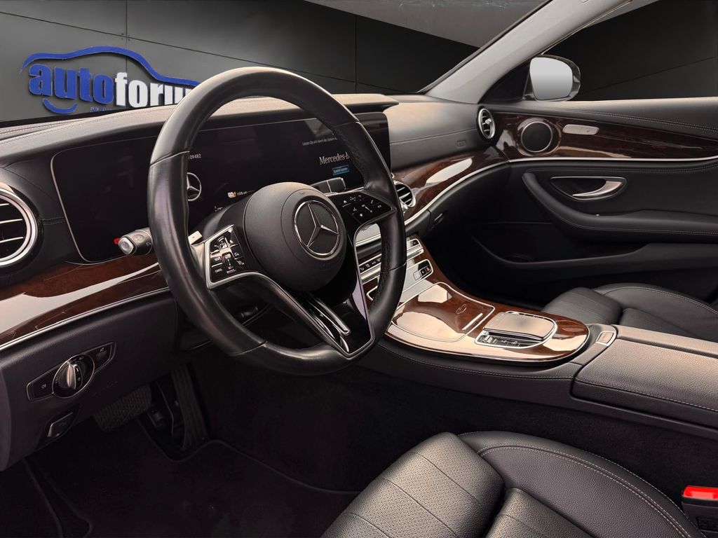 Mercedes-Benz E 300 2022