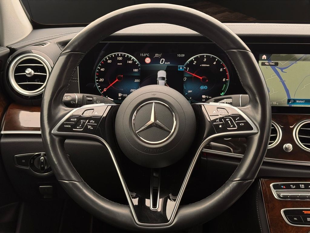 Mercedes-Benz E 300 2022