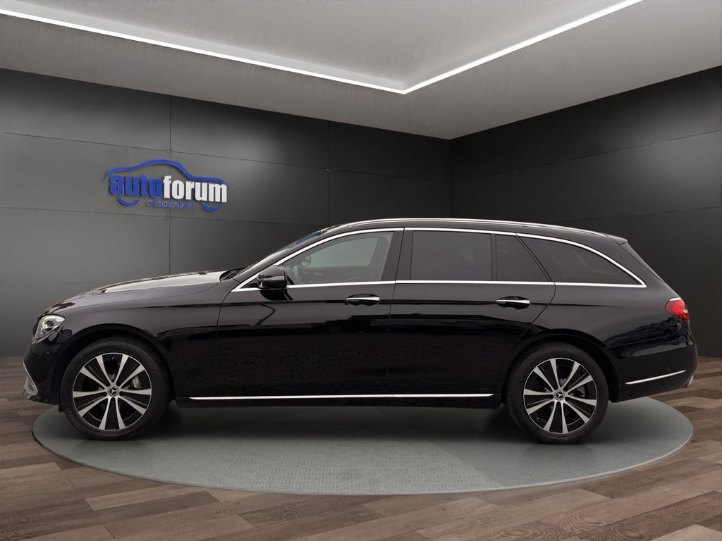 Mercedes-Benz E 300 2022