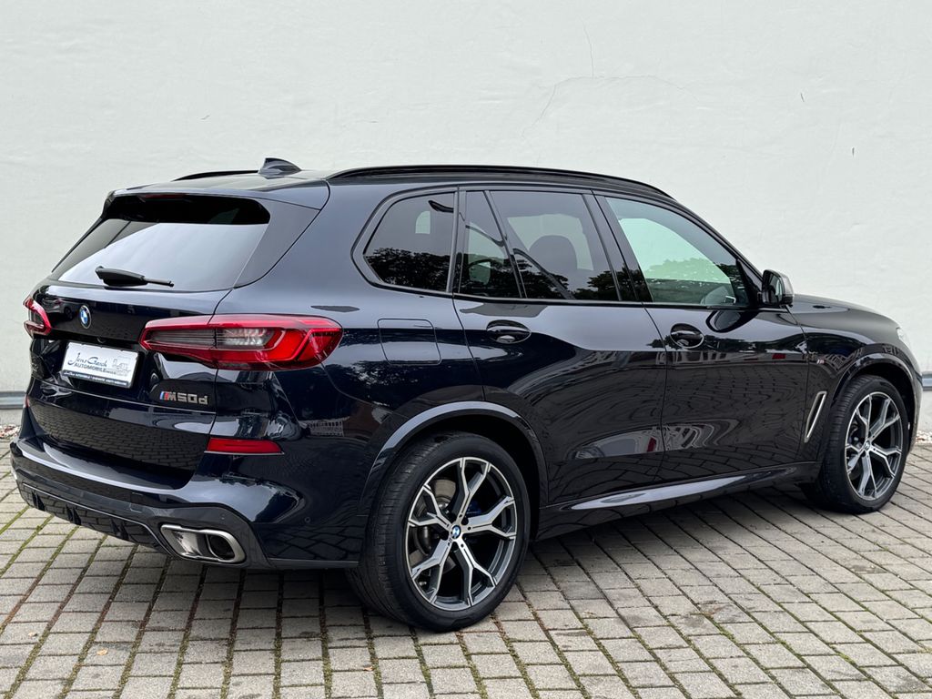 BMW X5 M50 2019