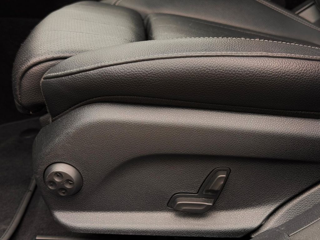 Mercedes-Benz E 300 2022