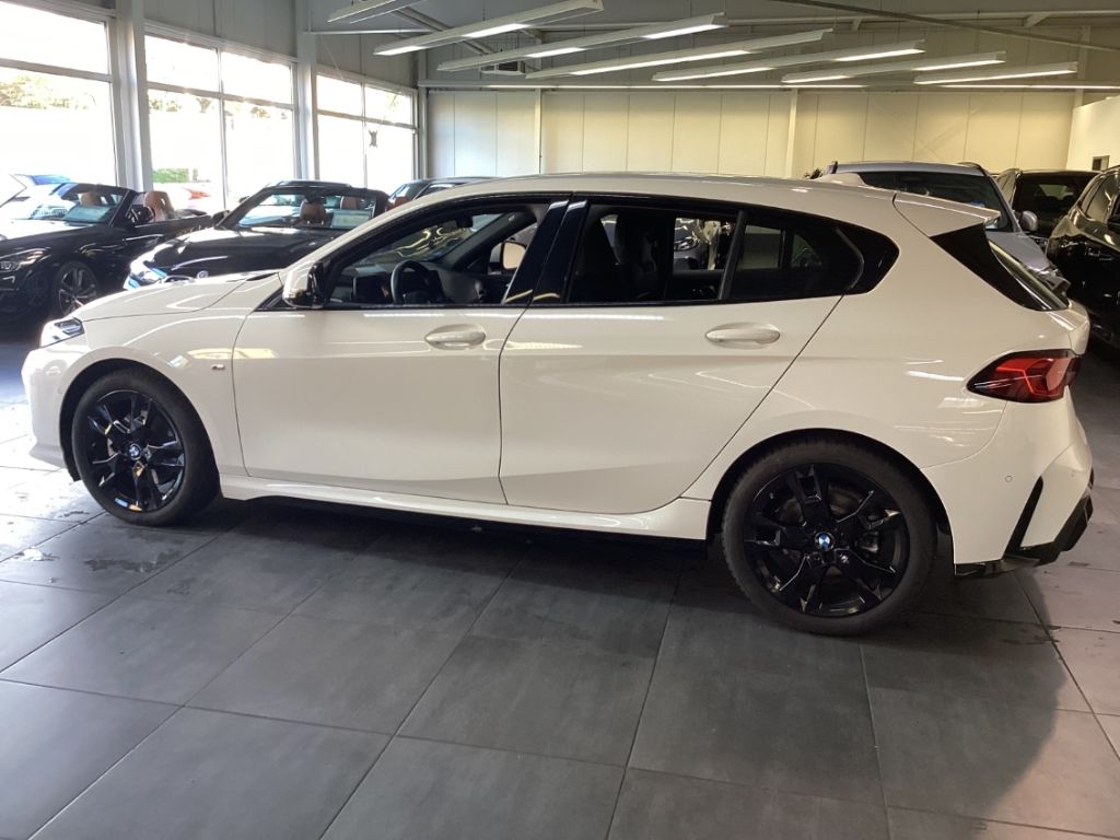 BMW 120 2024