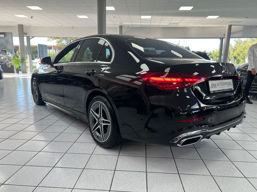 Mercedes-Benz C 220 2025
