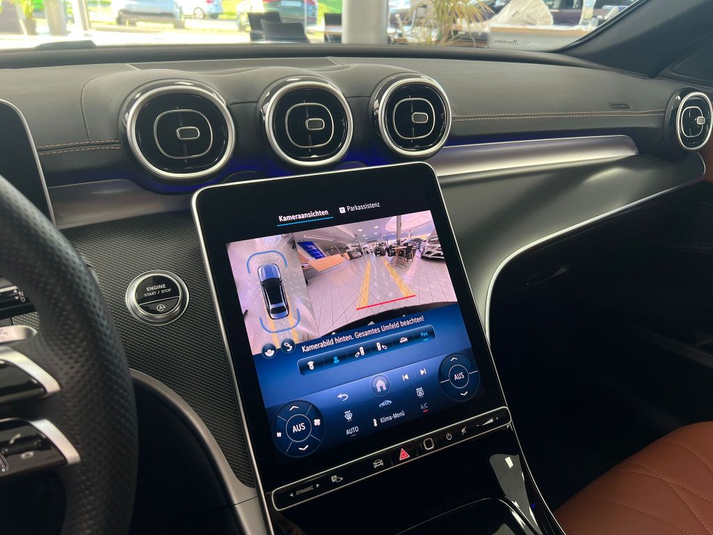 Mercedes-Benz C 220 2025